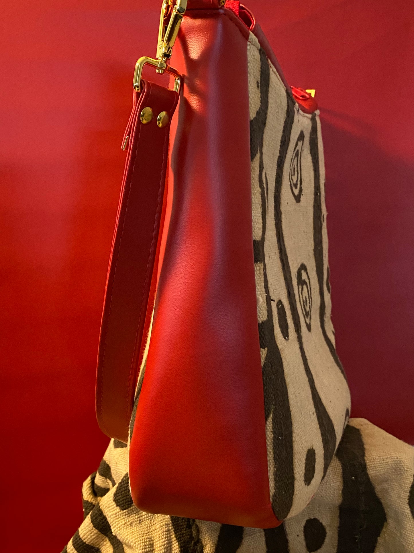 All Purpose Shoulder Bag-Red Accent