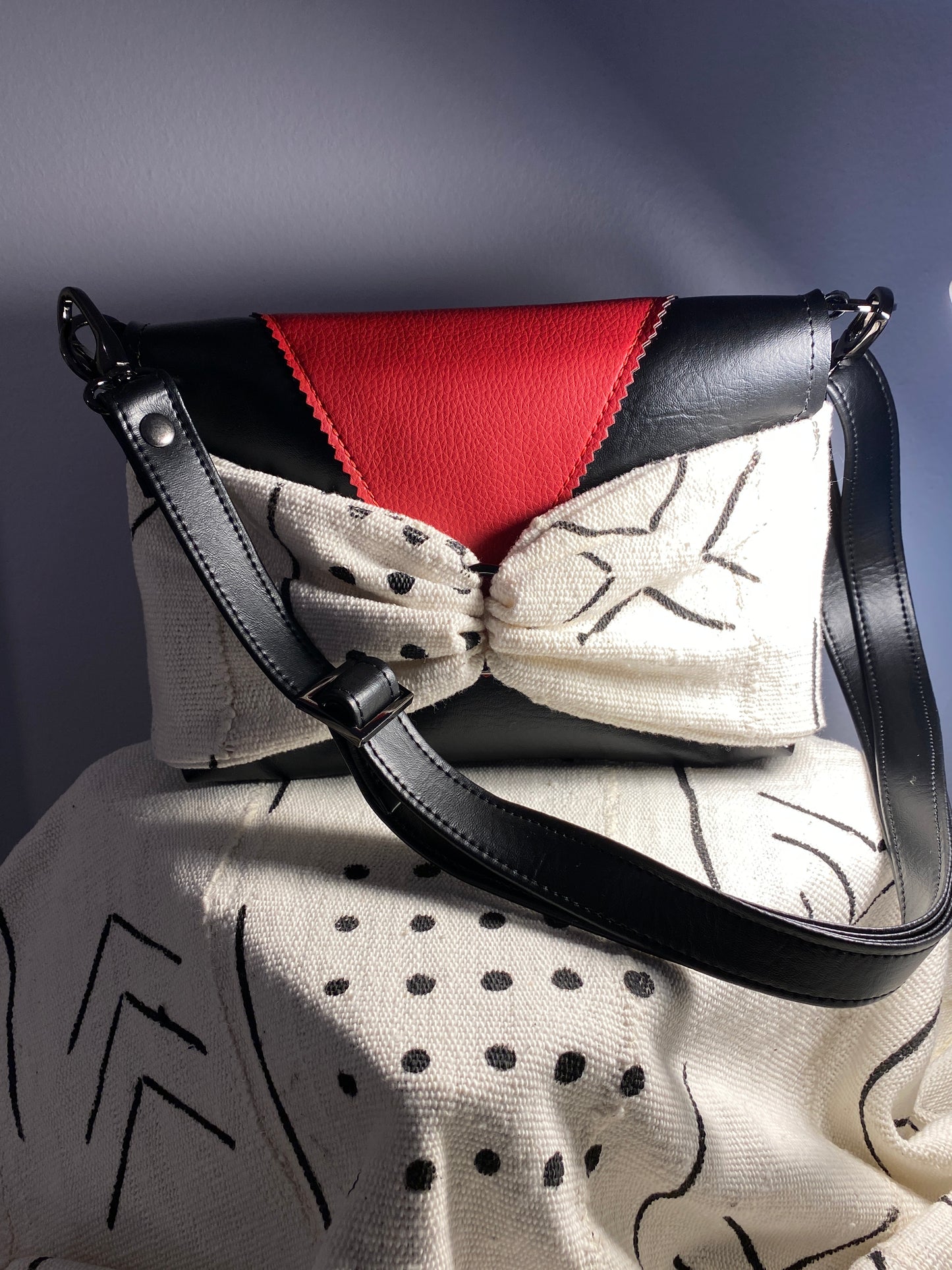 Bow Front Bag